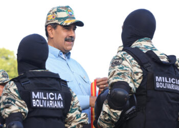 Maduro incorpora la Milicia a organizaciones civiles y policiales tras «amenazas» de EEUU