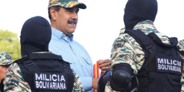Maduro incorpora la Milicia a organizaciones civiles y policiales tras «amenazas» de EEUU