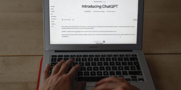 Las normas de la UE para la inteligencia artificial generativa entran mañana en vigor