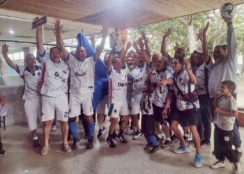 Italven “se alza como campeón” en vibrante final del fútbol máster