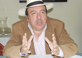 JH: DLA rompió esquemas de monopolio de la información