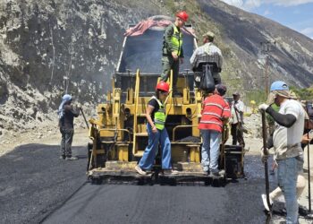 Gobierno de Mérida inicia plan de asfaltado para recuperar vialidad afectada por lluvias