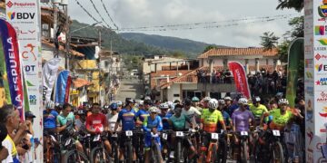 Arranca la XXVIII Vuelta Internacional a La Azulita