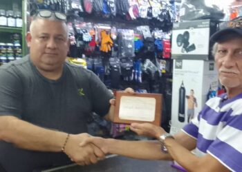 Fútbol regional reconoce labor altruista de Jorge Sánchez