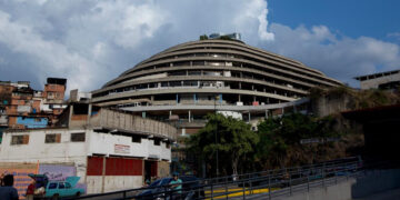 Restricciones en los calabozos del Helicoide ponen en grave riesgo la salud de presos políticos 