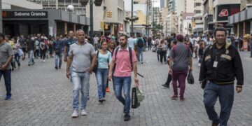 Caracas entre la tensión y la rutina: así viven los venezolanos el despliegue militar de EE UU en el Caribe