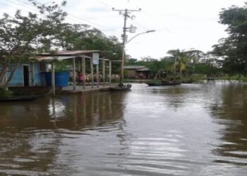 Orinoco a centímetros de la alerta roja en Delta Amacuro: 57 familias incomunicadas