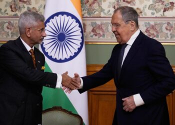 Rusia y la India defienden su cooperación energética ante los aranceles de Estados Unidos