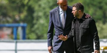 Zelenski dice que espera un alto al fuego de la reunión Trump-Putin del viernes en Alaska