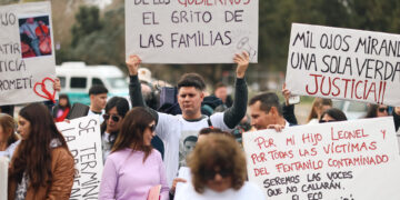 Familias de víctimas de fentanilo contaminado en Argentina denuncian politización del caso