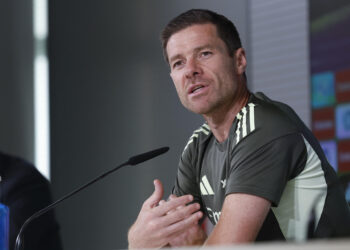 Xabi Alonso resalta la «personalidad» de Mastantuono y abre la puerta a su debut