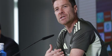 Xabi Alonso resalta la «personalidad» de Mastantuono y abre la puerta a su debut