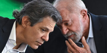 Brasil anuncia nuevas conversaciones con EE.UU. tras entrar en vigor el arancel del 50 %