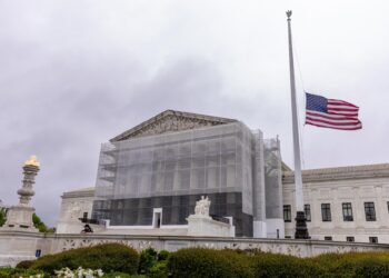 El Supremo de EE.UU permite arrestos migratorios en Los Ángeles tras recurso de Trump
