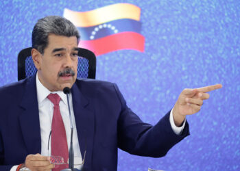 Venezuela ejerce el «legítimo derecho a la defensa» ante EEUU pero confía en la diplomacia