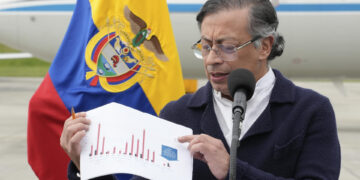 Petro dice que su Gobierno no volverá a hacer erradicación forzada de cultivos de coca