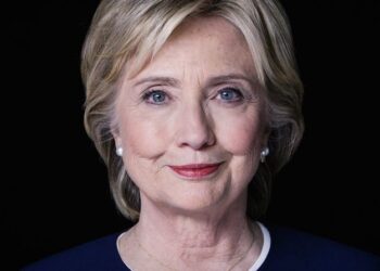 Hillary Clinton critica ataques de EE UU en el Caribe: «No tienen que matar a esas personas»