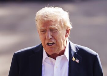 Trump anuncia arancel de 100 % a películas extranjeras para impulsar el cine hecho en EE.UU.