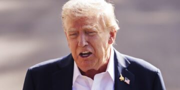 Trump anuncia arancel de 100 % a películas extranjeras para impulsar el cine hecho en EE.UU.