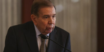 Yerno de González Urrutia cumple 240 días detenido y en paradero desconocido, dice su esposa