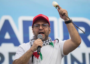 El canciller de Venezuela llama a la unidad latinoamericana ante tensiones con EE.UU.