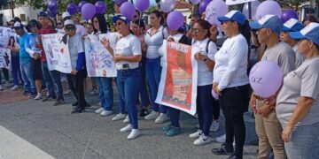 El municipio Sucre se manifestó contra el feminicidio