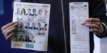 Al menos 69 aspirantes colombianos buscan firmas para avalar su candidatura presidencial