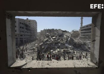 Israel hace añicos el edificio más alto de Gaza: una torre de 18 plantas y 60 apartamentos