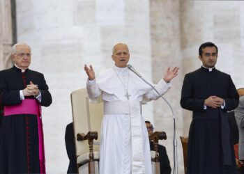 León XIV pide rezar por «los niños de Ucrania, Gaza» y otros conflictos