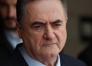 El ministro de Defensa israelí amenaza con destruir a Hamás si no acepta sus condiciones