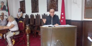 La Biblia transforma Naciones, Familias y Personas