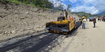 Gobernación de Mérida avanza en la recuperación vial de Tabay