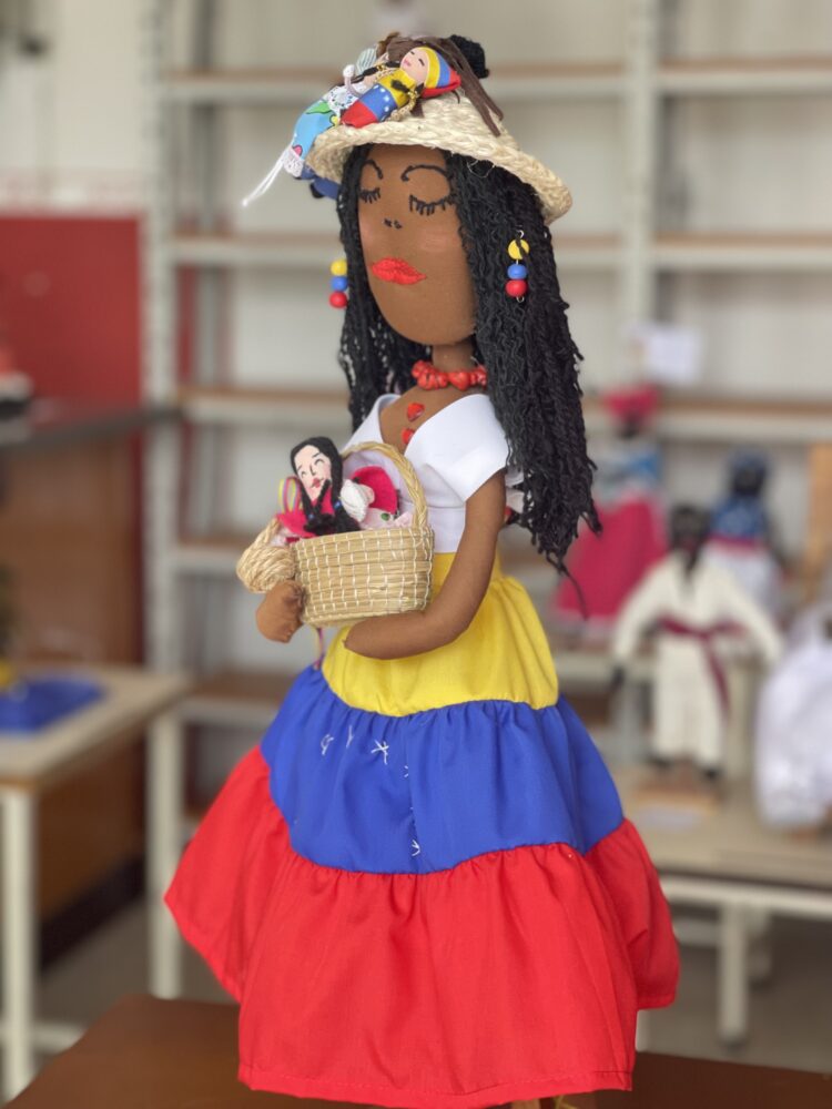 Realizaron en Valera conversatorio sobre el aporte cultural de la afrovenezolanidad