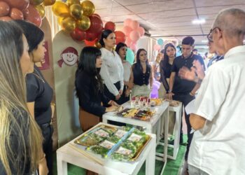 Estudiantes del IUTEMBI demuestran su talento en la “Vitrina de ideas” con proyectos innovadores en Mercadotecnia
