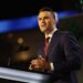 Murió el comentarista Charlie Kirk, aliado de Trump, tras recibir un disparo en una universidad