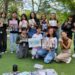 Fans de K-Pop celebran el nuevo disco de Twice en el Parque Los Ilustres