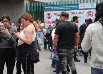 Asciende a 13 la cifra de muertos por explosión de camión de gas en Ciudad de México