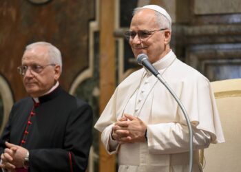 El papa expresa su solidaridad tras el terremoto en Afganistán, con más de 800 muertos