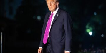 Trump amenaza con declarar una emergencia nacional en Washington para controlar el crimen