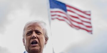 Trump designa como organización terrorista al movimiento antifascista en EE.UU.