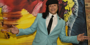 Elvis Crespo asegura que está en su mejor momento: «Mi misión es ser y hacer feliz»