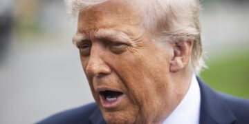 Trump asegura que EE.UU. atacó a una tercera embarcación con drogas en el mar Caribe