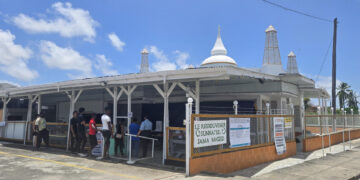 El Gobierno de Guyana pide paciencia y unidad mientras continúa el recuento de votos