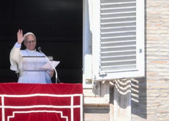 El papa pide «promover la paz siempre» en un mensaje a la comunidad judía e Roma