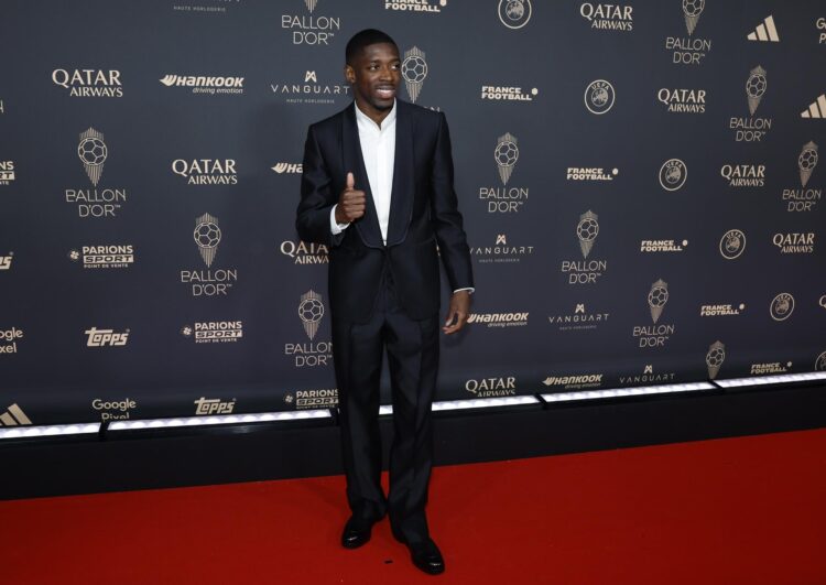 Ousmane Démbélé, a su llegada a la gala de entrega del Balón de Oro, en el Theatre du Chatelet en París. EFE/ Mohammed Badra
