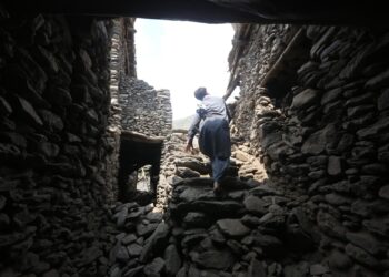 Los muertos por el terremoto de Afganistán superan los 1.400 y una réplica golpea la zona