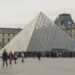 Uno de los detenidos por el Louvre no fue consciente de la gravedad del caso, dice su abogada