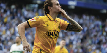 1-0. El Espanyol celebra su 125 aniversario tumbando al Elche con gol de Romero