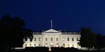 La falta de acuerdo en el Congreso activa un cierre parcial del Gobierno Federal en EEUU