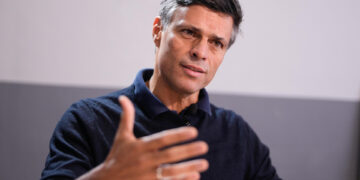 Maduro pide retirar la nacionalidad al opositor Leopoldo López por «llamado a invasión»